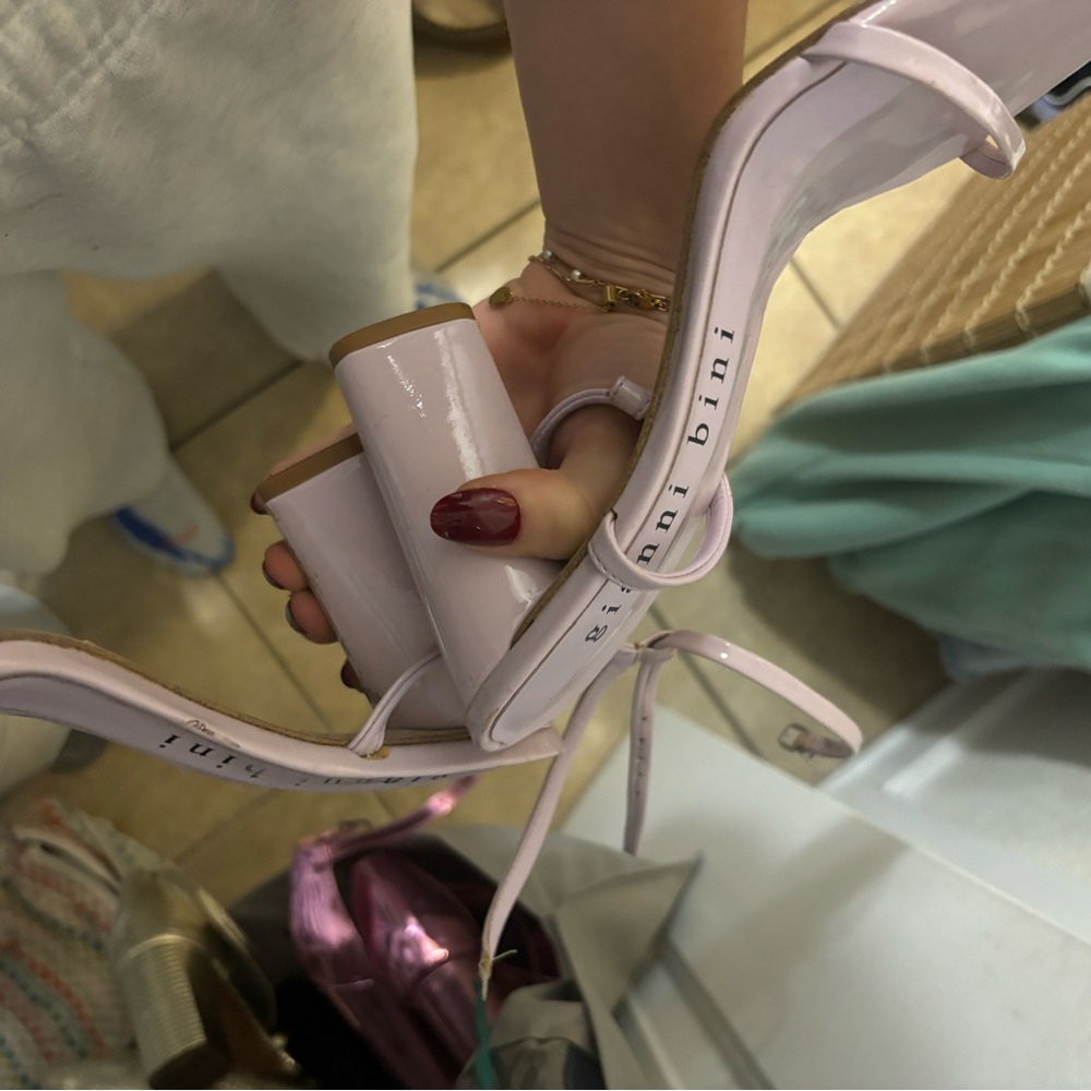Liliac heels